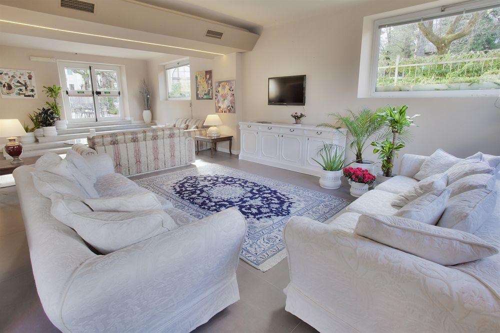 Relais Le Felci Executive Suite Spa フィウッジ エクステリア 写真