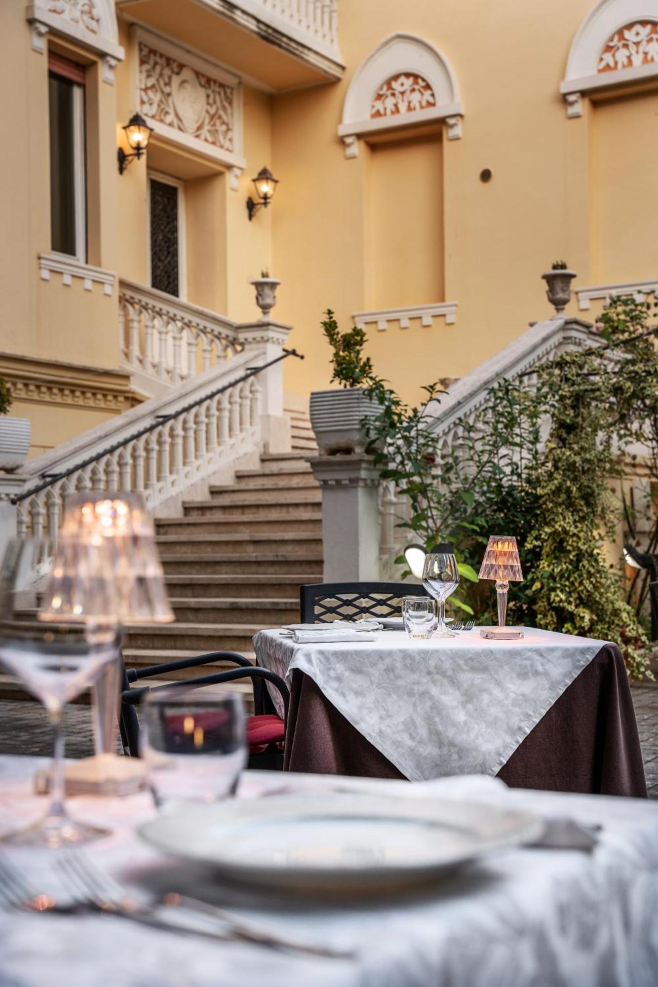 Relais Le Felci Executive Suite Spa フィウッジ エクステリア 写真