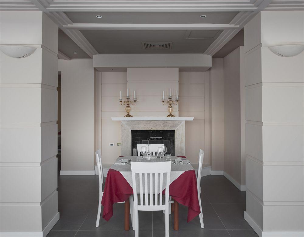 Relais Le Felci Executive Suite Spa フィウッジ エクステリア 写真